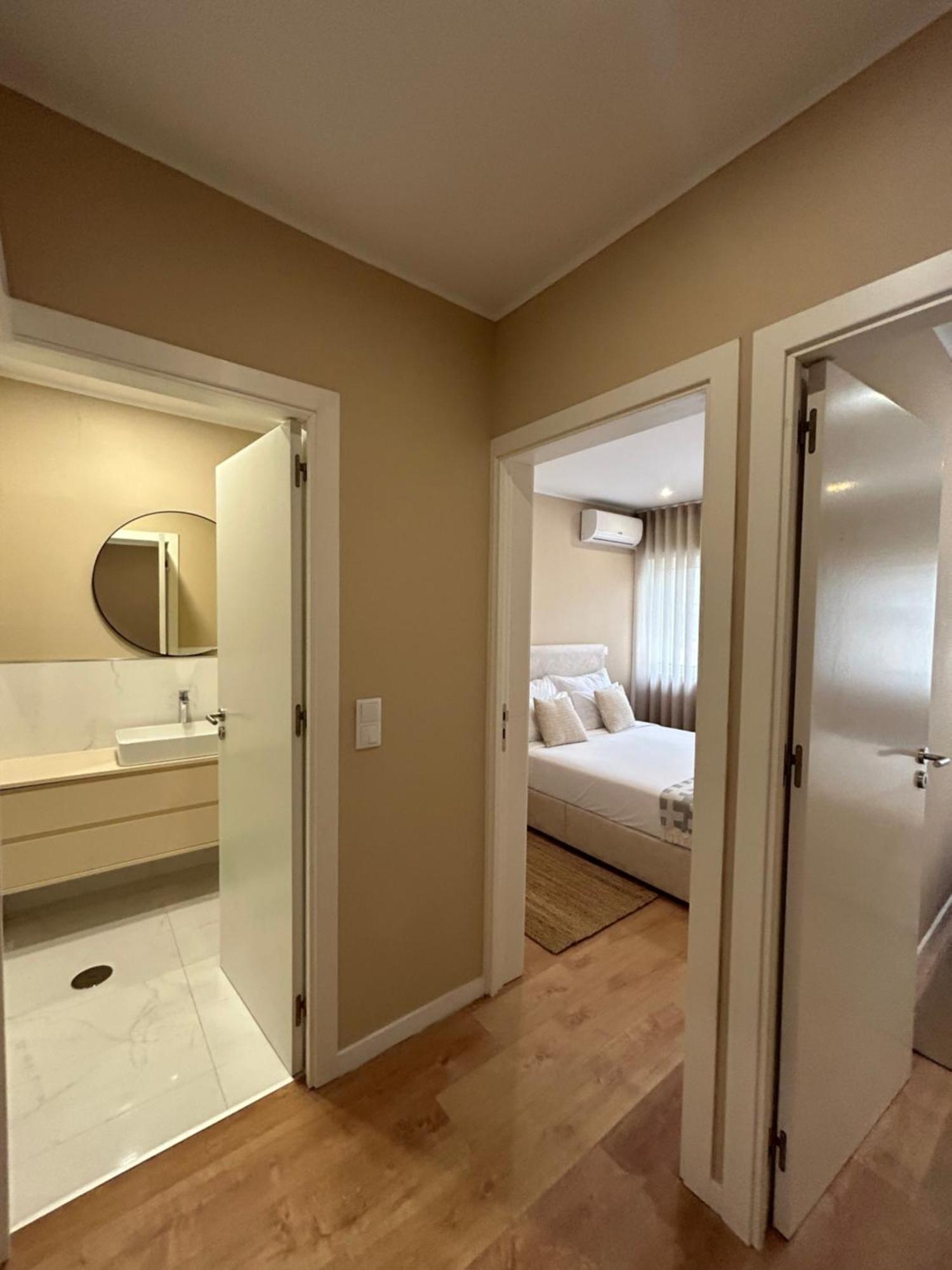Apartament Near Family - Free Parking