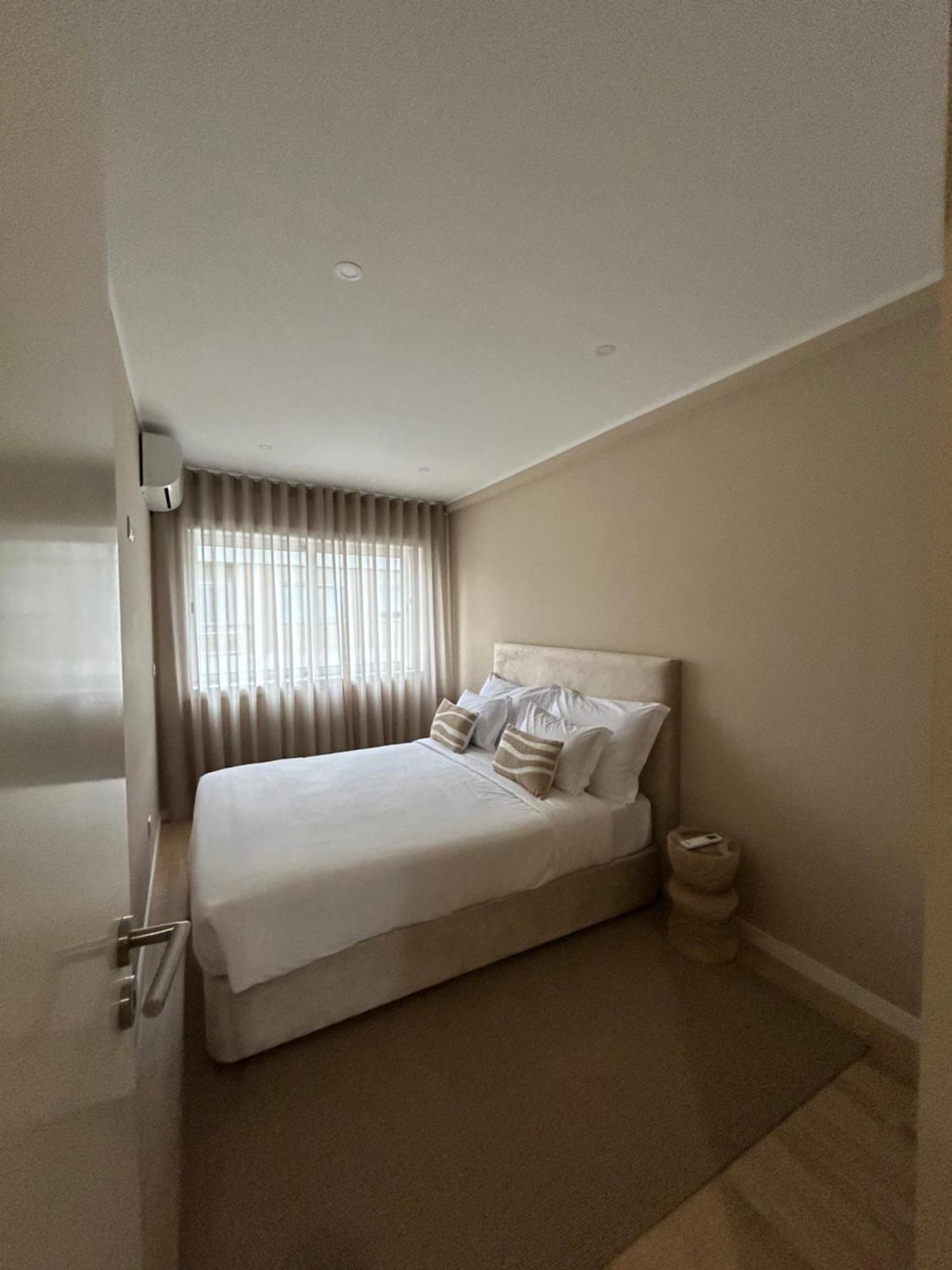Apartament Near Family - Free Parking *
