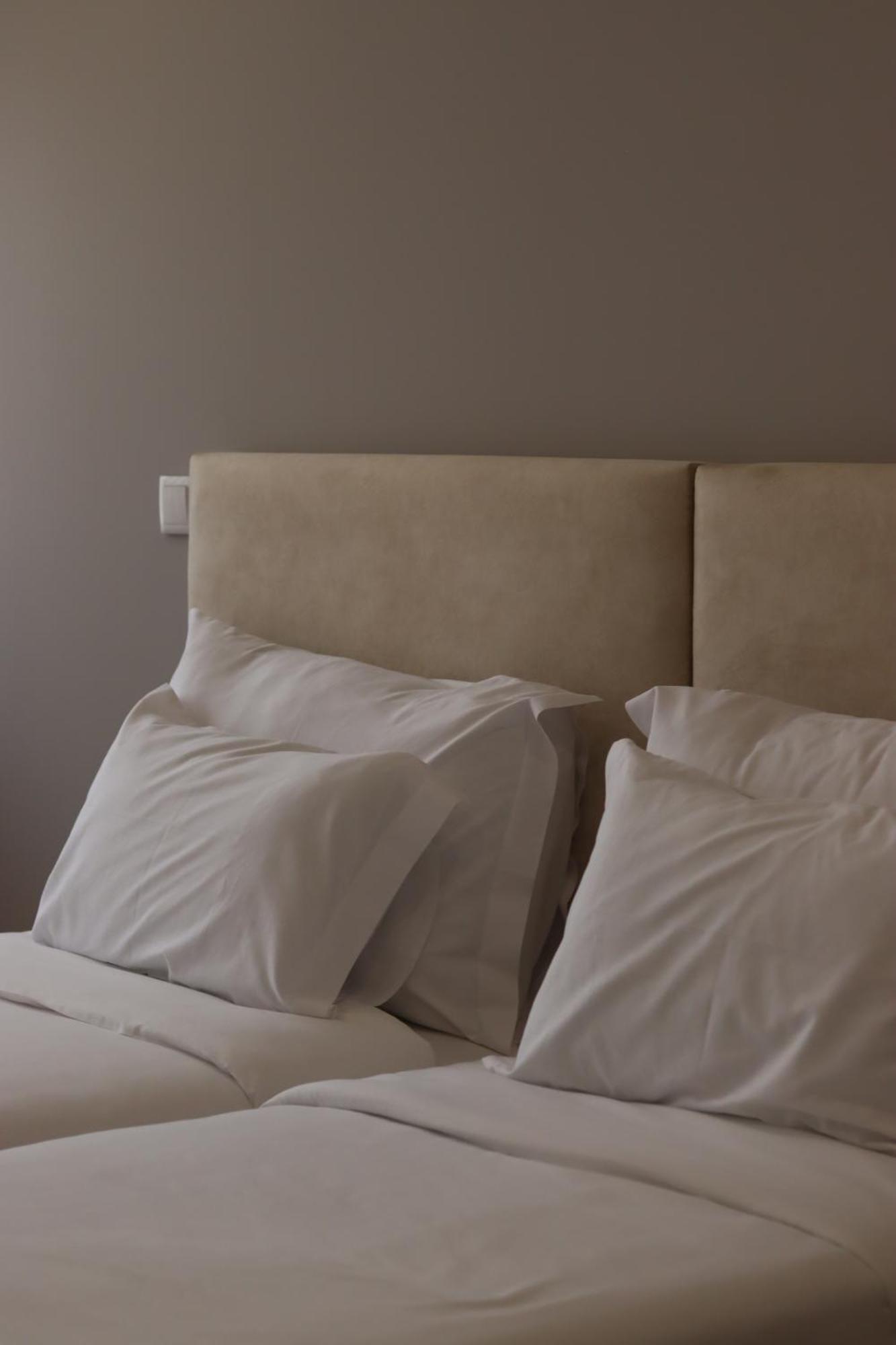 Apartament Near Family - Free Parking *