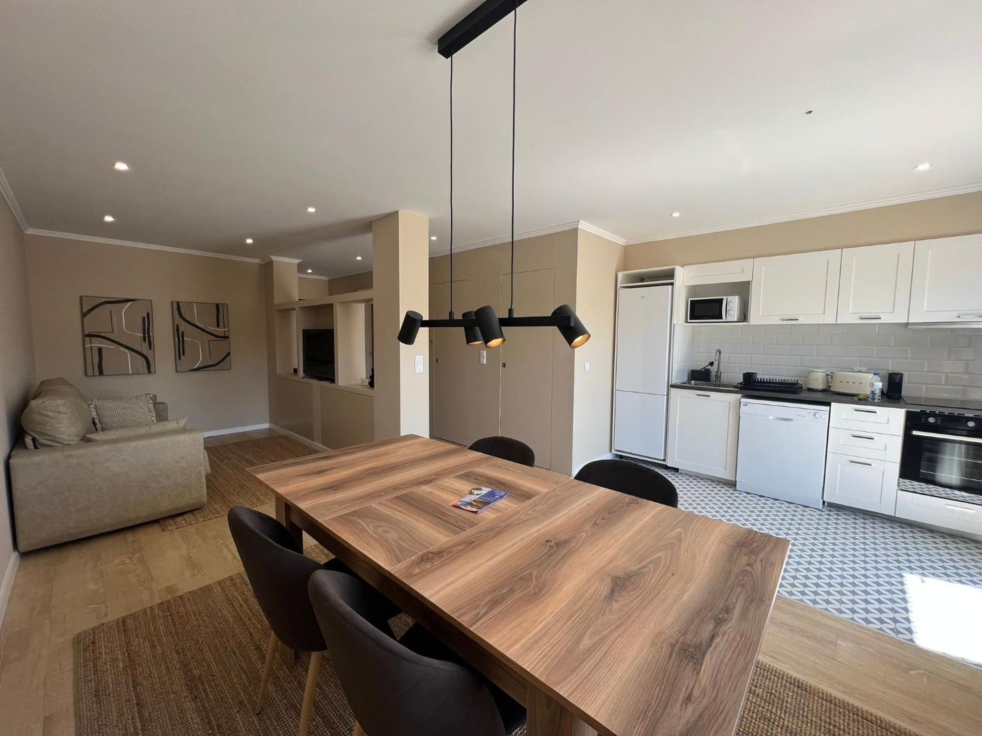 Apartament Near Family - Free Parking *